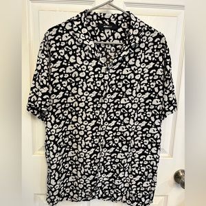 Fashionova black & white leopard print size L